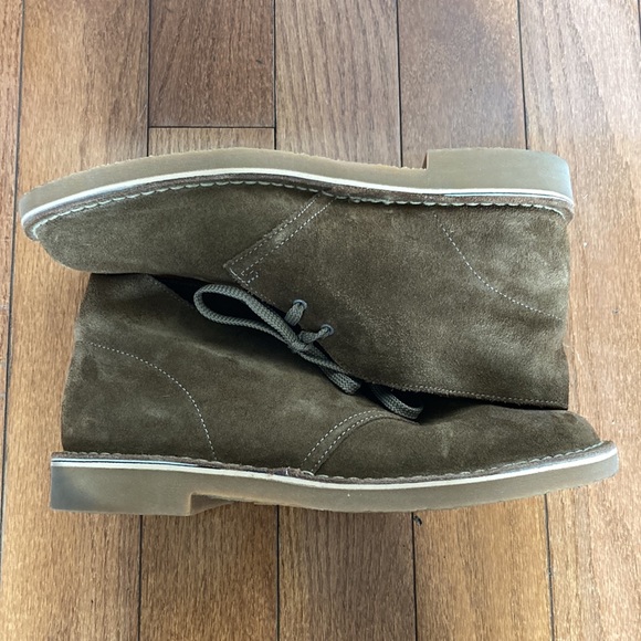 Clark’s Suede Chukka Boot - 10.5 - Picture 6 of 10